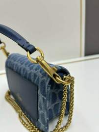Picture of Valentino Handbags _SKUfw169833392fw